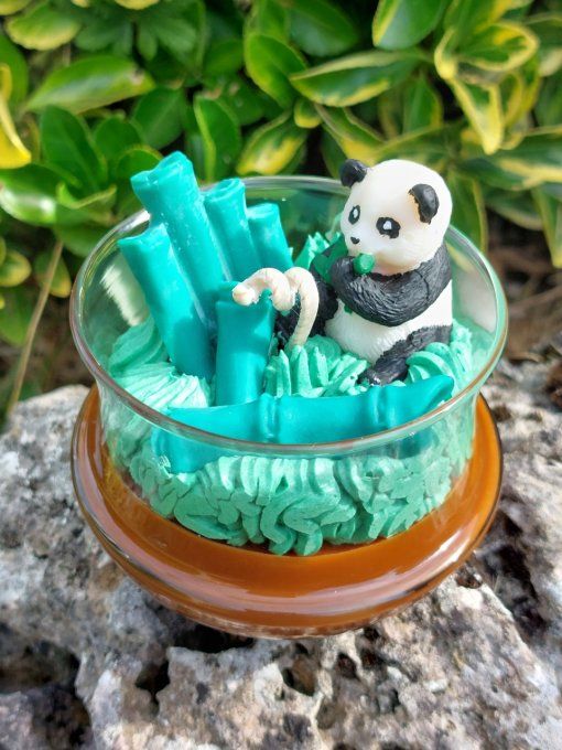 Bougie Panda parfumée senteur CACHEMIRE ET OUD